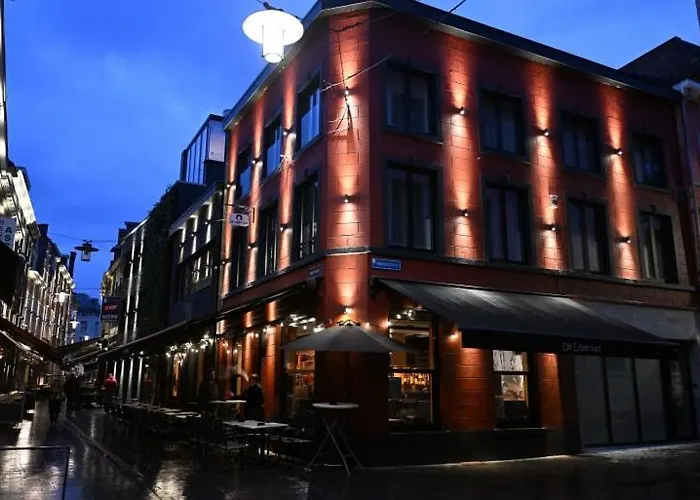 M-street Art - Self Check-in Hotel *