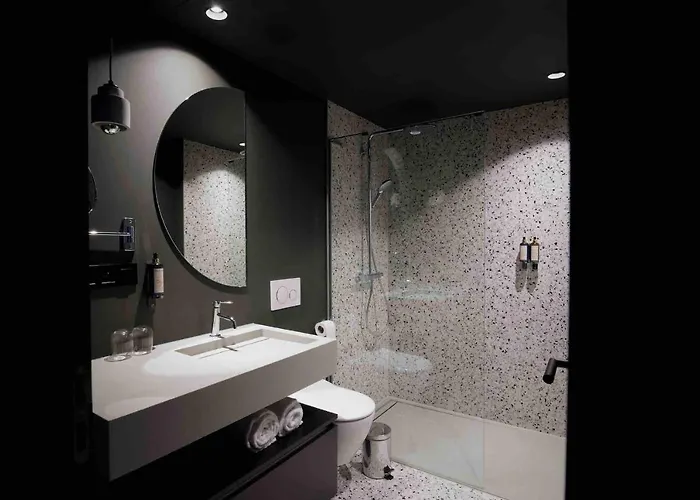 M-street Art - Self Check-in *